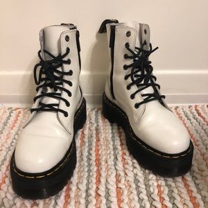 Dr Martens Jadon Platform